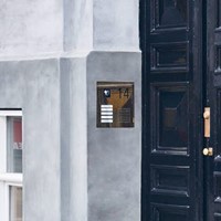 Trådløs dørtelefon med døråbner