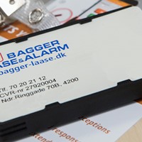 Personlig overfaldsalarm med GPS på ID-kort