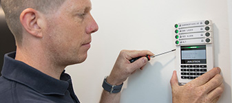 Tyverialarm privat med betjeningspanel