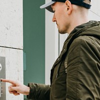 Trådløs dørtelefon til etageejendom