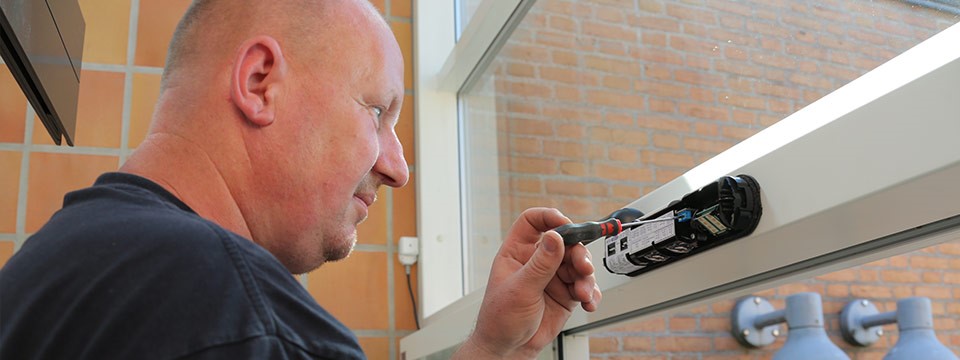 Dørautomatik priser og service